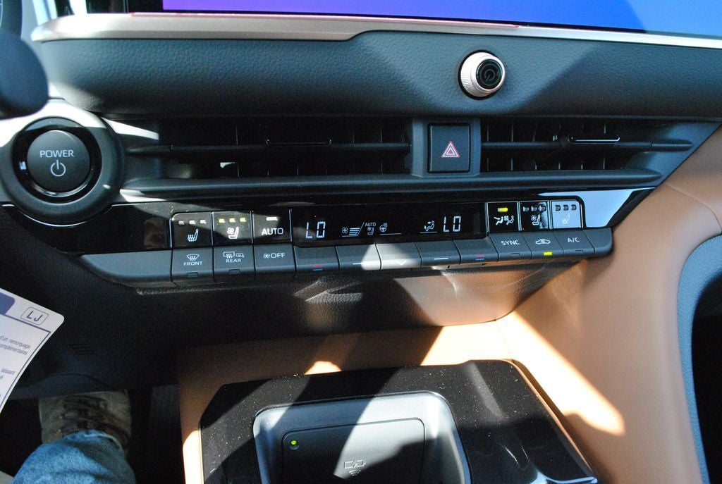 2026 Toyota Toyota Crown Signia Limited