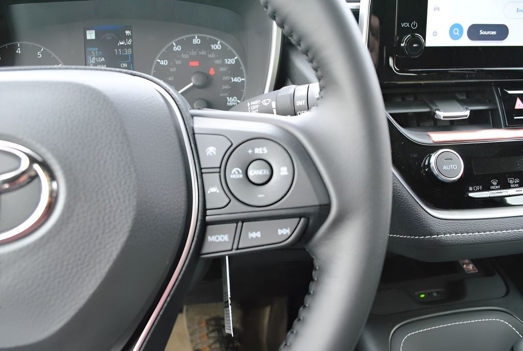 2026 Toyota Corolla Hatchback SE