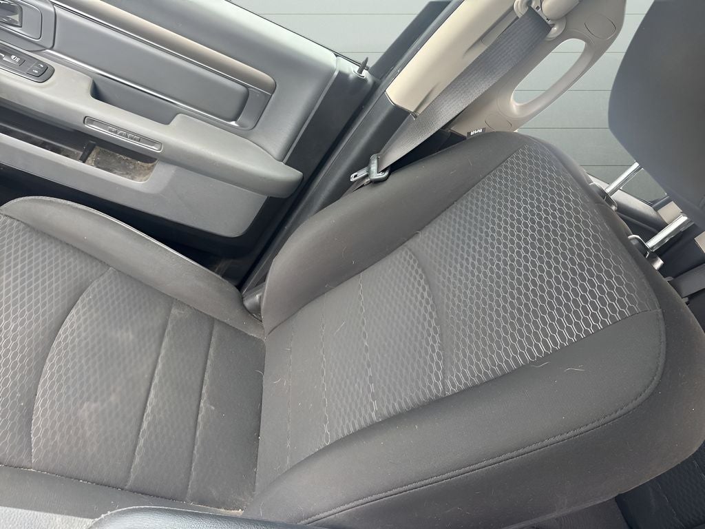 2019 RAM 1500 Classic Warlock Quad Cab 4x4 HEMI 5.7L V8