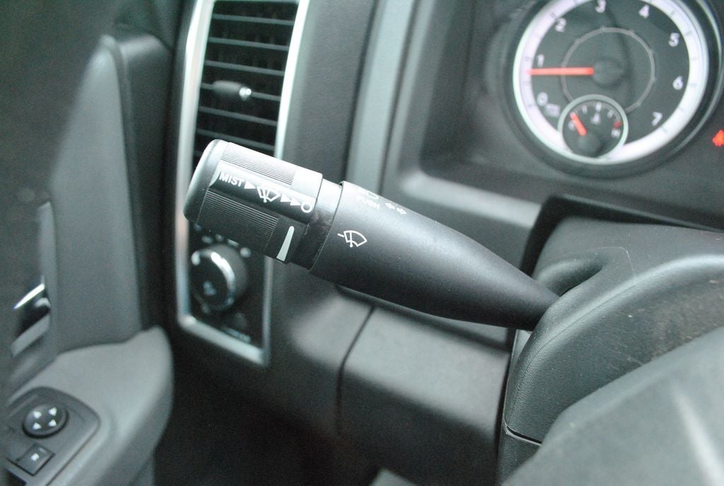 2019 RAM 1500 Classic Warlock Quad Cab 4x4 HEMI 5.7L V8