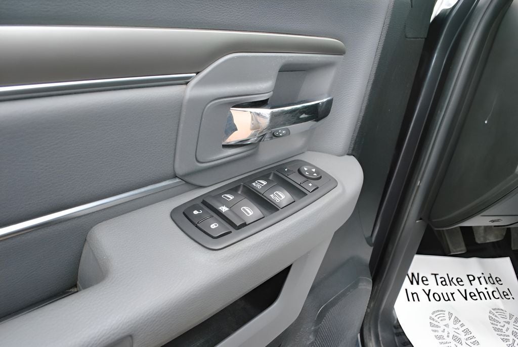 2019 RAM 1500 Classic Warlock Quad Cab 4x4 HEMI 5.7L V8