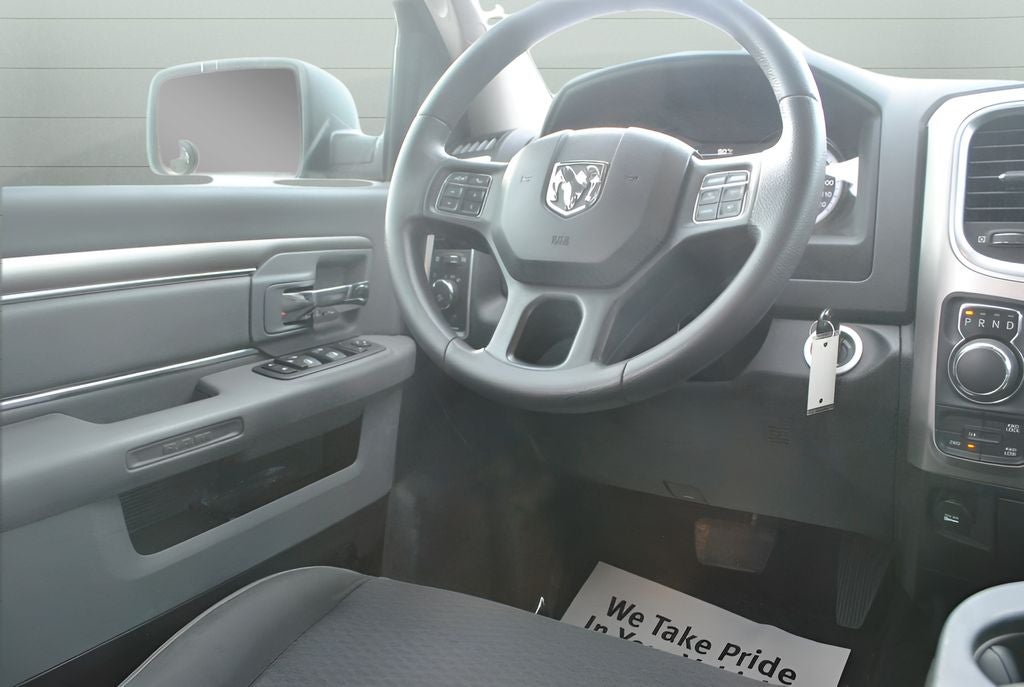 2019 RAM 1500 Classic Warlock Quad Cab 4x4 HEMI 5.7L V8