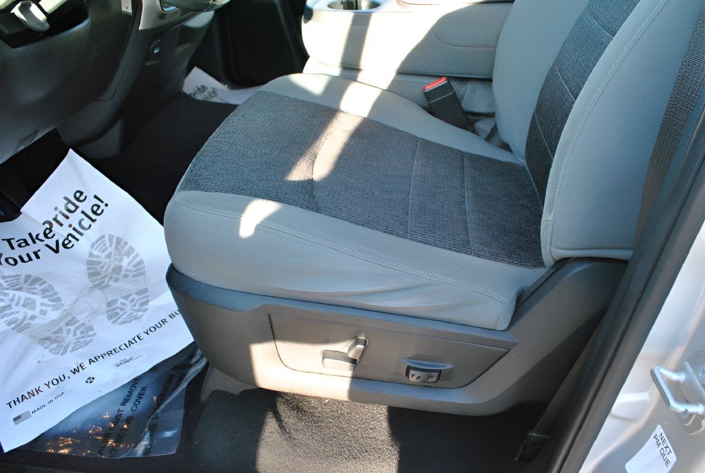 2019 RAM 1500 Classic Big Horn Crew Cab 4WD 5.7L V8