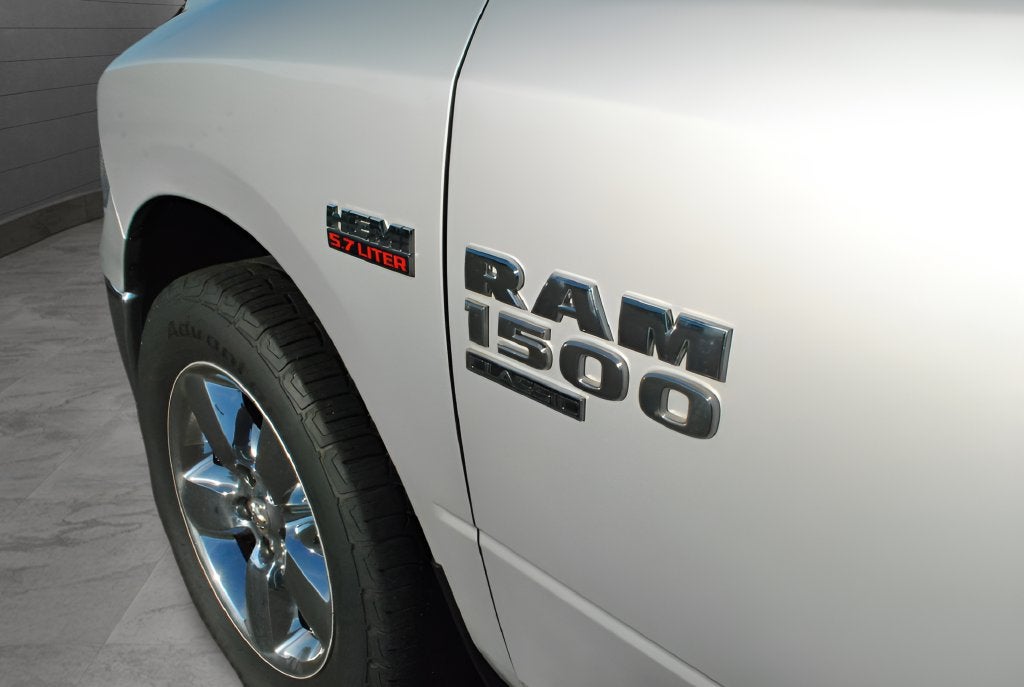 2019 RAM 1500 Classic Big Horn Crew Cab 4WD 5.7L V8