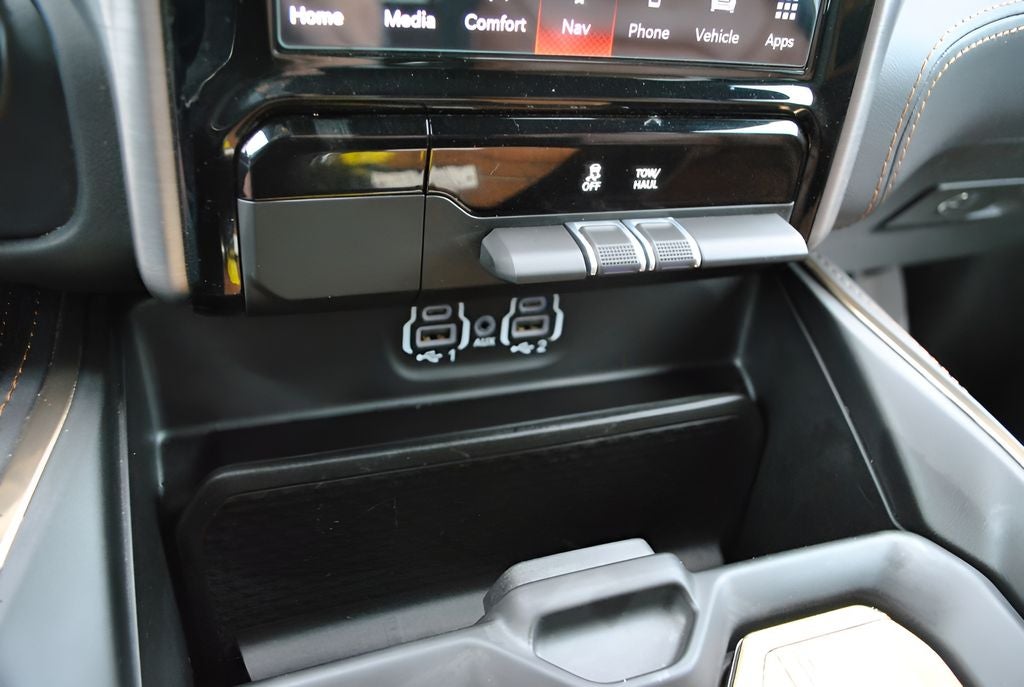 2023 RAM 1500 Limited Longhorn Crew Cab 4x4 5.7L HEMI
