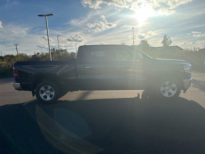 2019 RAM 1500 Big Horn Crew Cab 4x4 5.7L V8