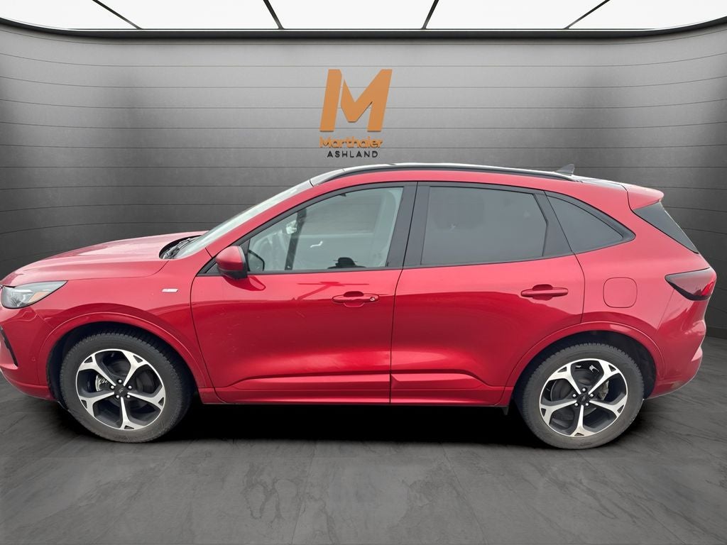 2023 Ford Escape Hybrid ST-Line Elite