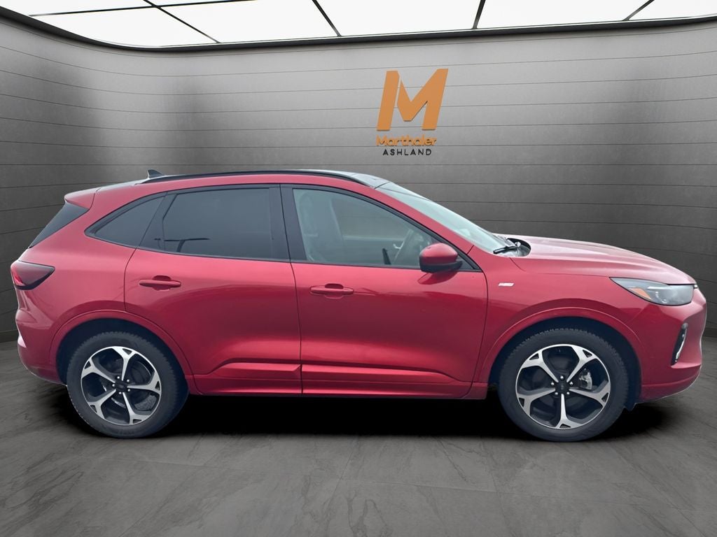 2023 Ford Escape Hybrid ST-Line Elite