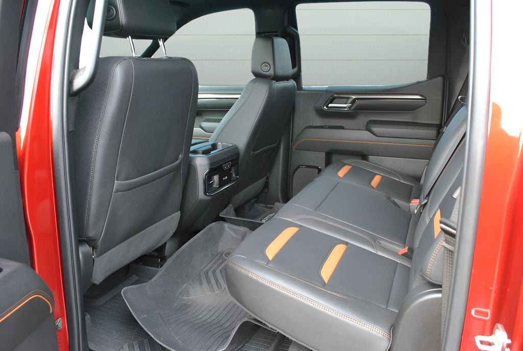 2023 GMC Sierra 1500 AT4 Crew Cab 4x4