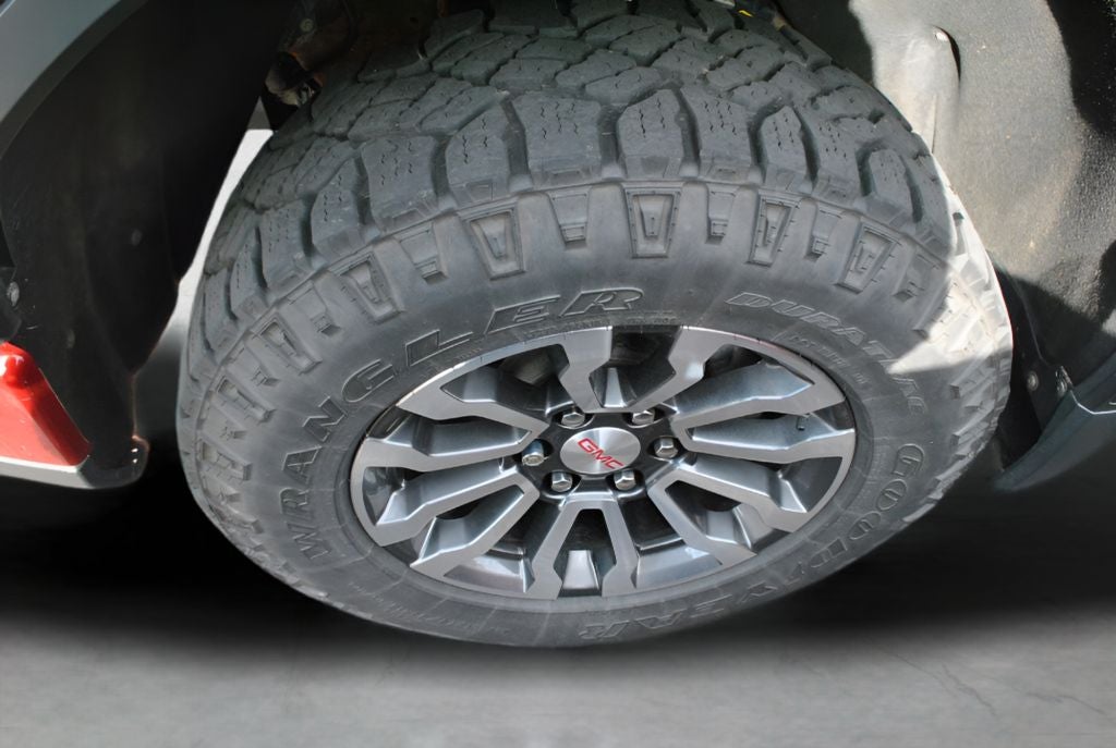 2023 GMC Sierra 1500 AT4 Crew Cab 4x4