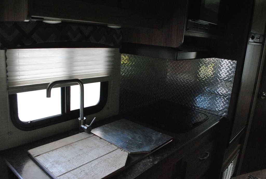 2017 Chevrolet Express 4500 Cutaway Jayco Redhawk SE Class C Motor Home