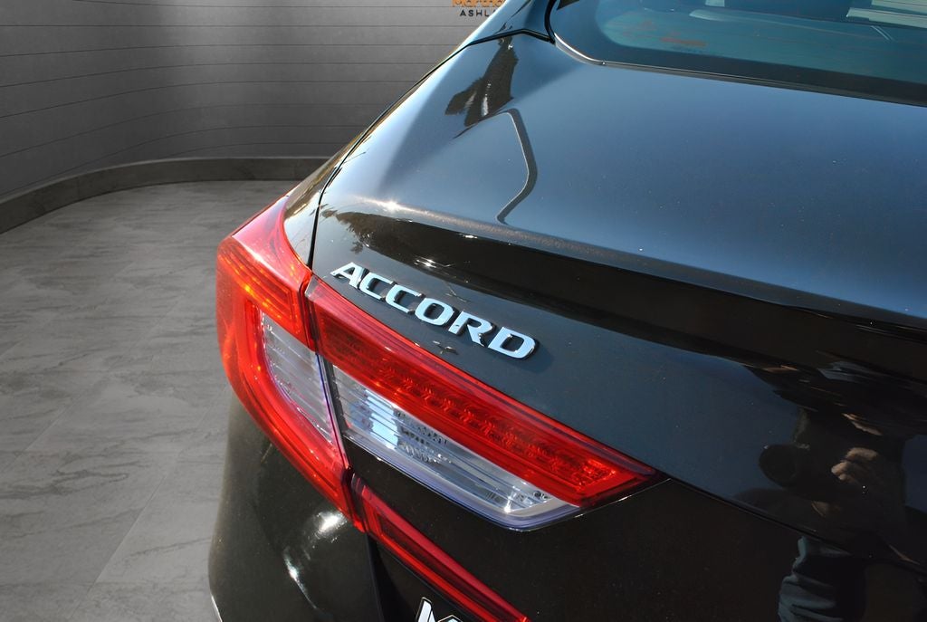 2018 Honda Accord Hybrid EX FWD