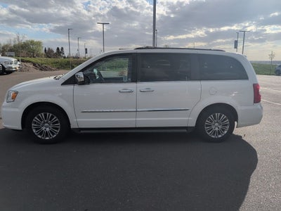 2013 Chrysler Town & Country Touring-L FWD
