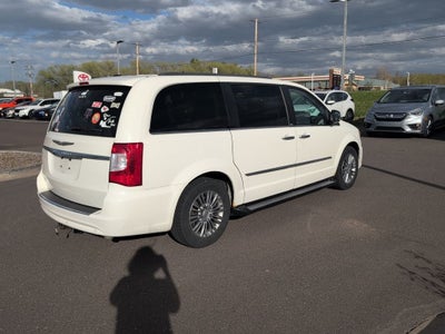 2013 Chrysler Town & Country Touring-L FWD