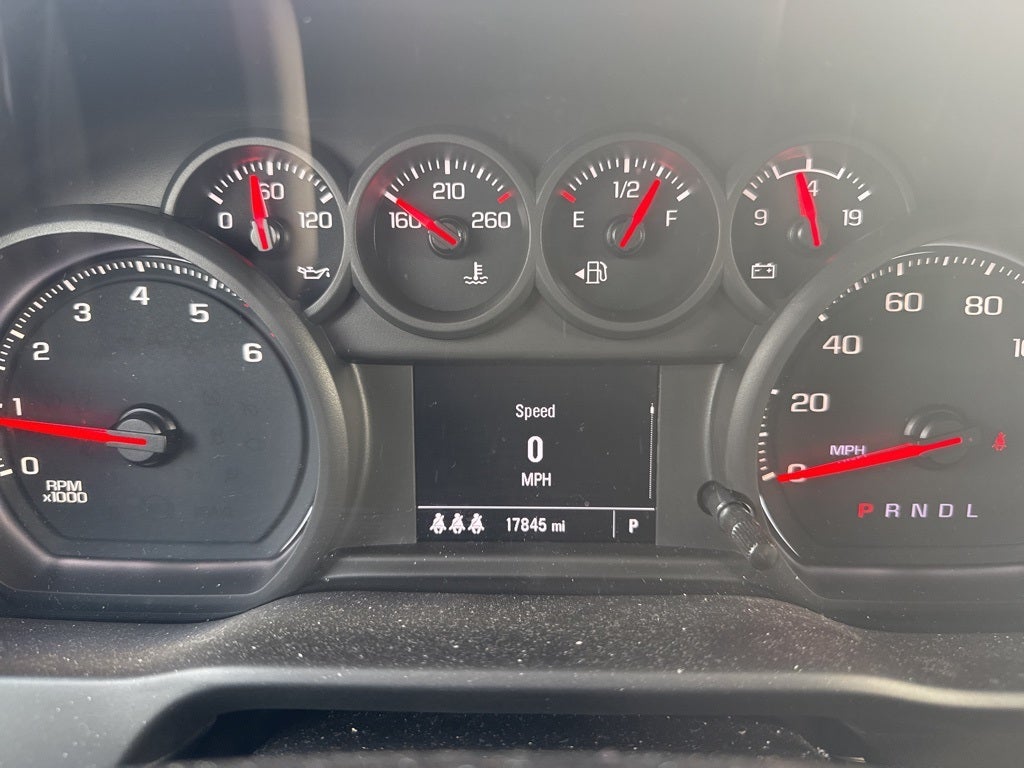 2024 Chevrolet Silverado 2500HD Custom Crew Cab 4x4 6.6L V8