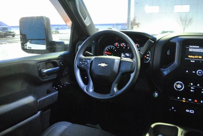 2024 Chevrolet Silverado 2500HD Custom Crew Cab 4x4 6.6L V8