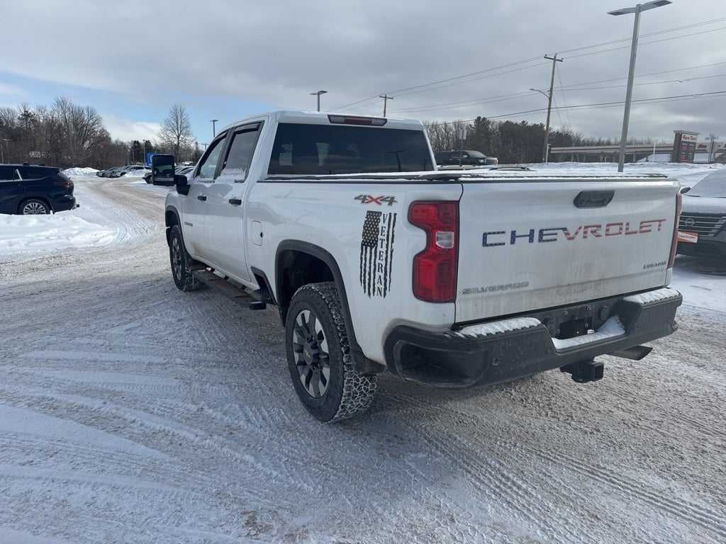 2024 Chevrolet Silverado 2500HD Custom Crew Cab 4x4 6.6L V8