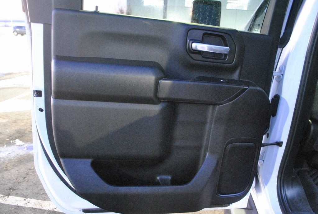 2024 Chevrolet Silverado 2500HD Custom Crew Cab 4x4 6.6L V8