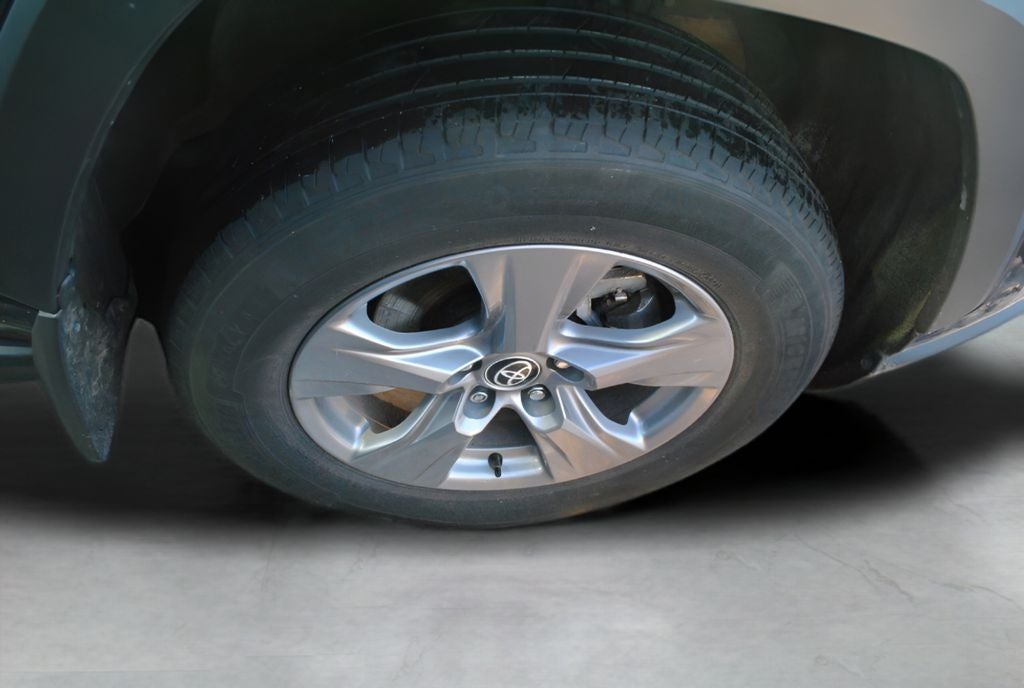 2024 Toyota RAV4 XLE AWD