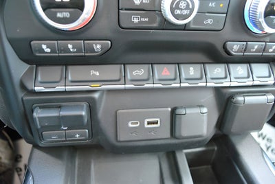 2022 GMC Sierra 1500 Limited AT4 Crew Cab 4x4 6.2L V8