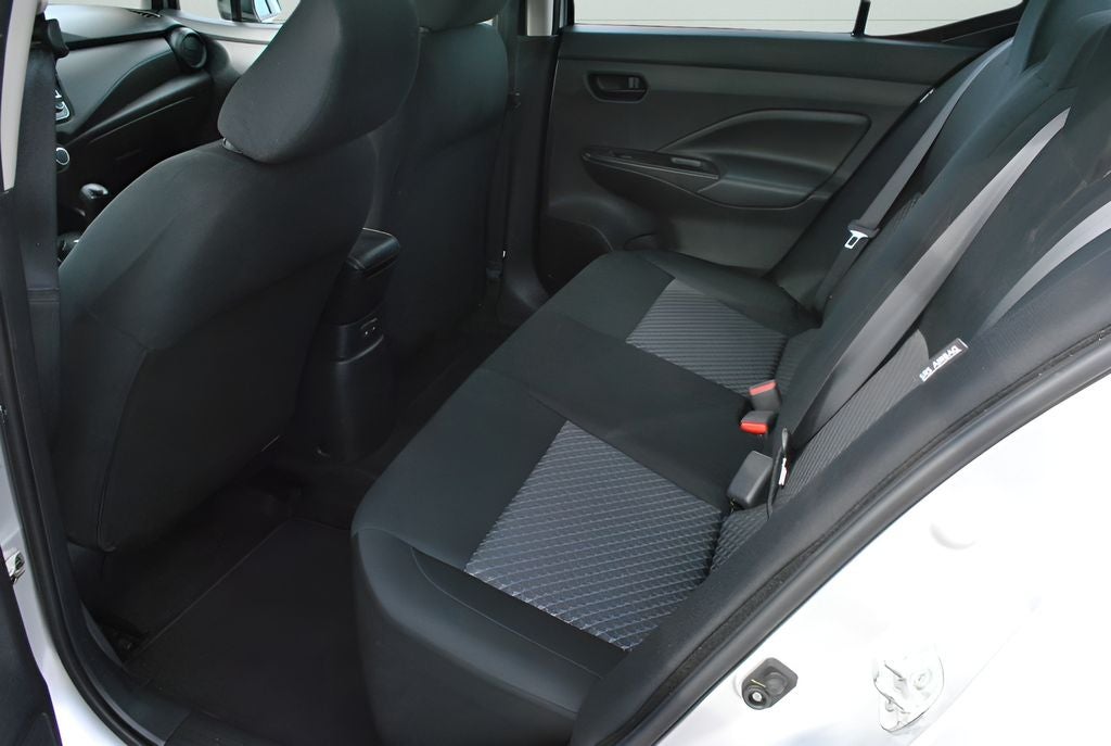 2023 Nissan Versa 1.6 S FWD