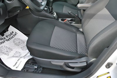 2023 Nissan Versa 1.6 S FWD