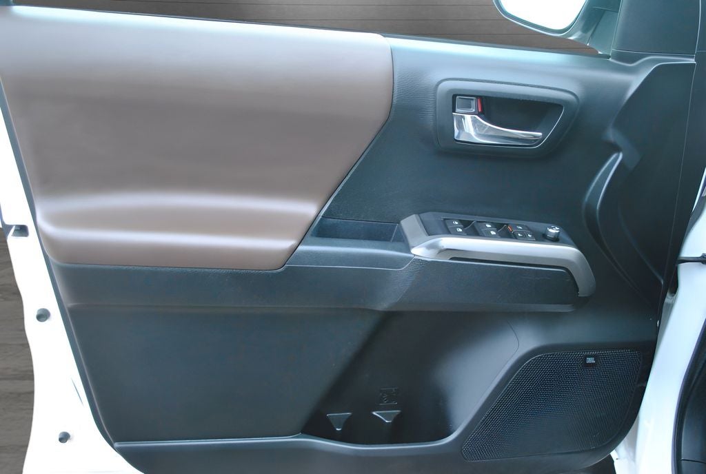 2017 Toyota Tacoma Limited Double Cab 4x4 3.5L V6