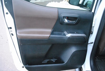 2017 Toyota Tacoma Limited Double Cab 4x4 3.5L V6