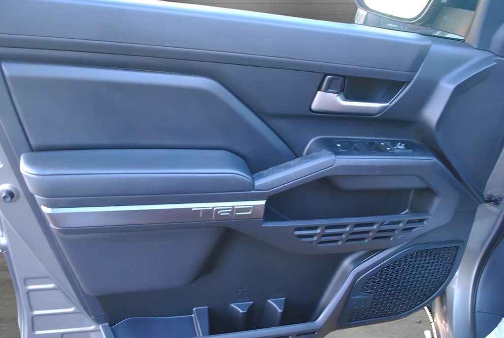 2024 Toyota Tacoma TRD Off-Road Upgrade Double Cab 4x4 6-Speed Manual