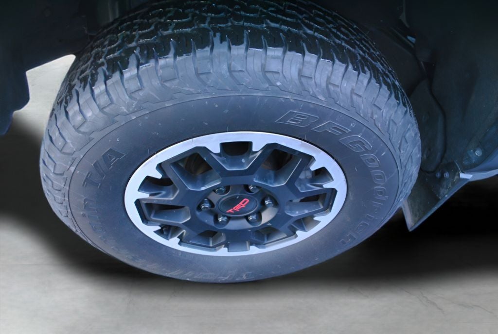 2024 Toyota Tacoma TRD Off-Road Upgrade Double Cab 4x4 6-Speed Manual