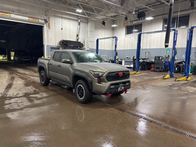 2024 Toyota Tacoma TRD Off-Road Upgrade Double Cab 4x4 6-Speed Manual
