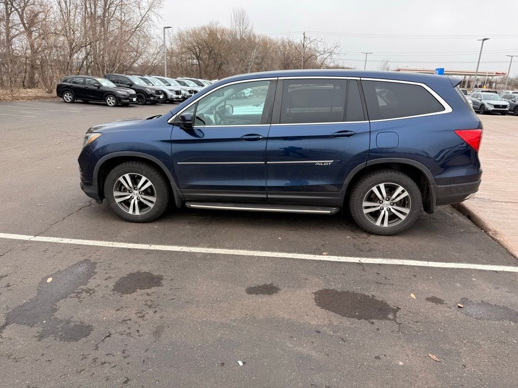 2018 Honda Pilot EX-L w/Rear Entertainment System