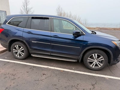 2018 Honda Pilot EX-L w/Rear Entertainment System