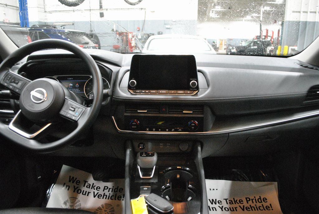 2024 Nissan Rogue SV FWD