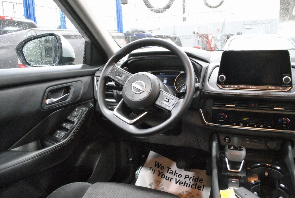 2024 Nissan Rogue SV FWD