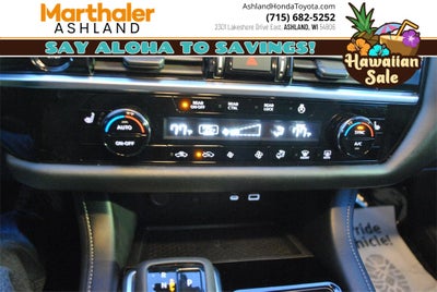 2025 Nissan Pathfinder SL 4WD