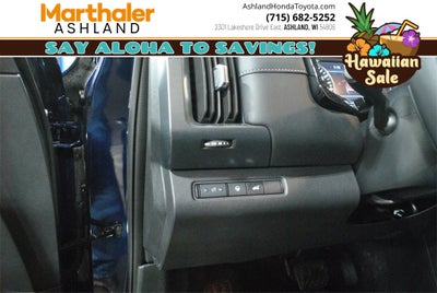 2025 Nissan Pathfinder SL AWD