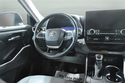 2023 Toyota Highlander Hybrid Bronze Edition AWD