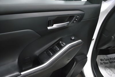 2023 Toyota Highlander Hybrid Bronze Edition AWD