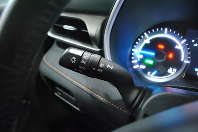 2023 Toyota Highlander Hybrid Bronze Edition AWD