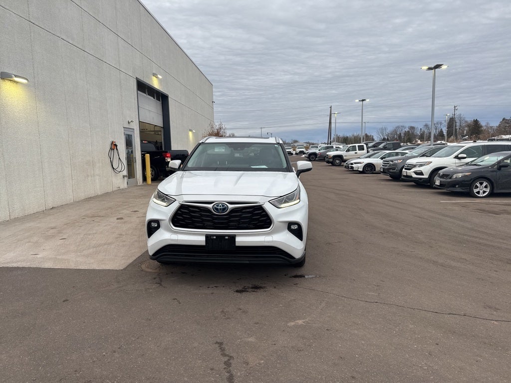 2023 Toyota Highlander Hybrid Bronze Edition AWD