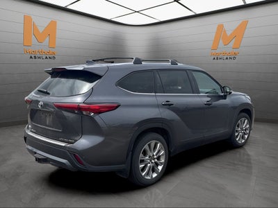 2022 Toyota Highlander Limited 8 Passenger AWD