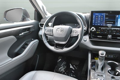 2022 Toyota Highlander Platinum AWD
