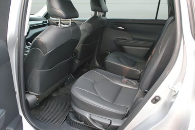 2021 Toyota Highlander Hybrid XLE AWD