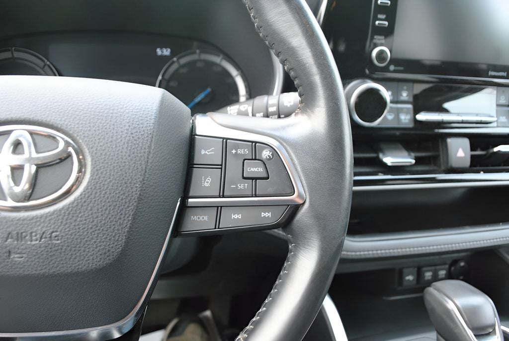 2021 Toyota Highlander Hybrid XLE AWD