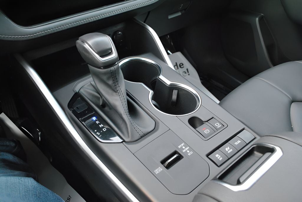 2021 Toyota Highlander Hybrid XLE AWD