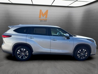 2021 Toyota Highlander Hybrid XLE AWD