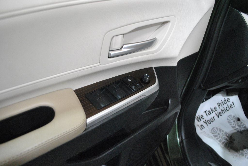 2023 Toyota Sienna XLE 7 Passenger Plus Package FWD