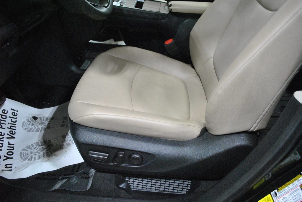 2023 Toyota Sienna XLE 7 Passenger Plus Package FWD