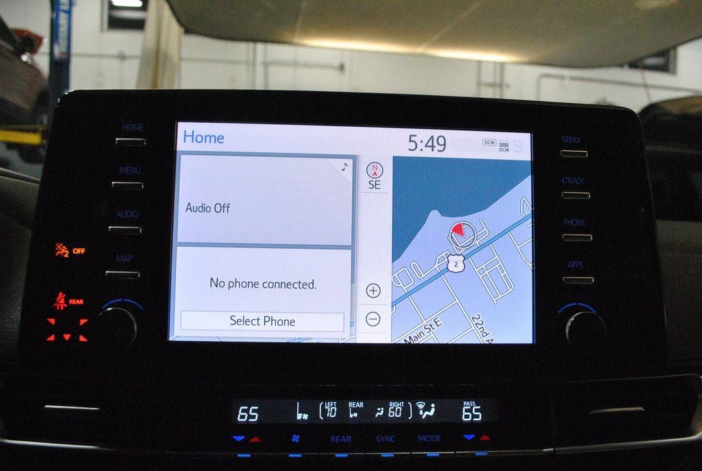 2023 Toyota Sienna XLE 7 Passenger Plus Package FWD